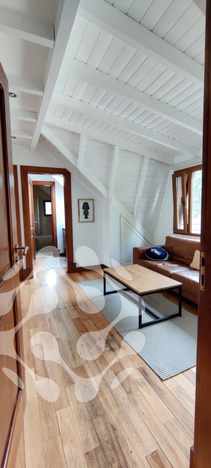 Casa de lujo, con diseño que combina calidez y elegancia