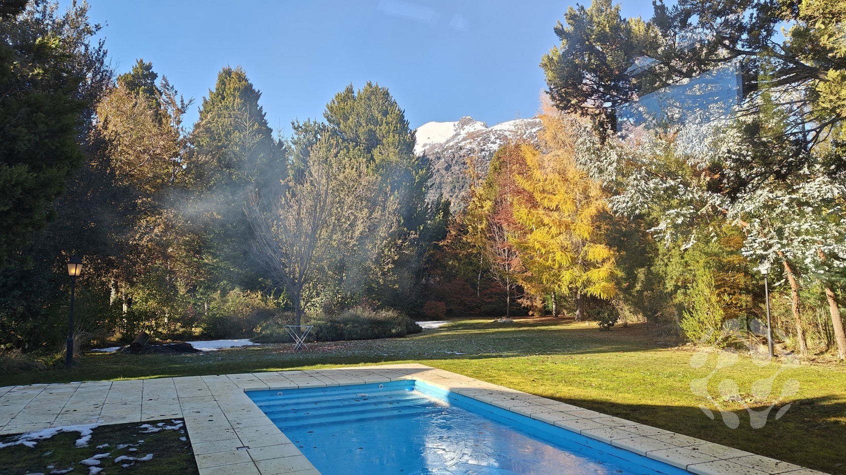 Casa de lujo, con diseño que combina calidez y elegancia