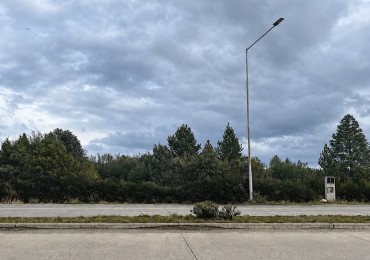 Lote amplio en alquiler con ubicacion estrategica en esquina de Avenida Esandi y ruta Circunvalacion Bariloche